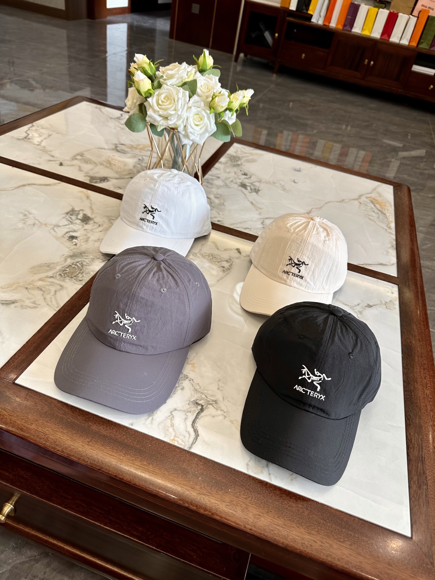 ARC'TERYX hat model 35